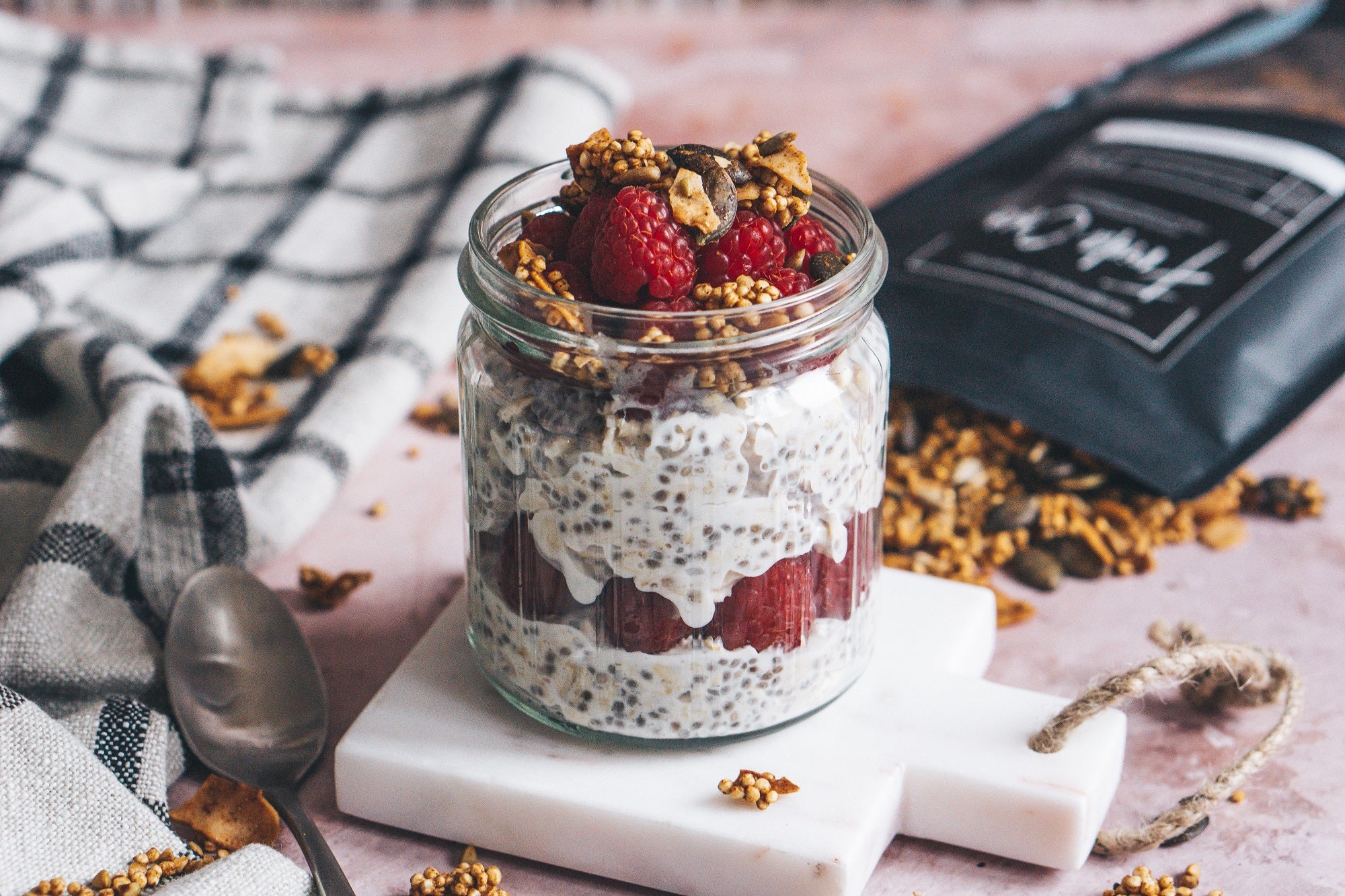 Himbeer-Kokos Overnight Oats