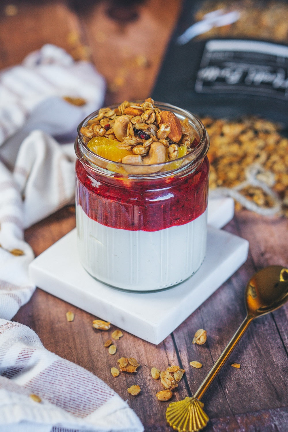 Mandel Granola mit Cashewkernen