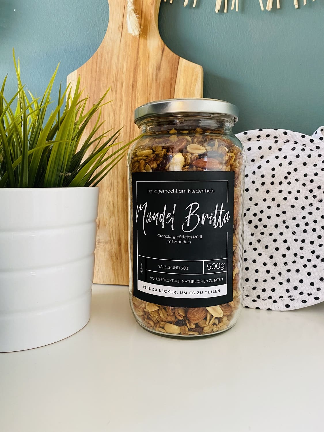 storage jar including label for self-adhesive