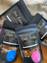 Granola tasting package, including chocolate